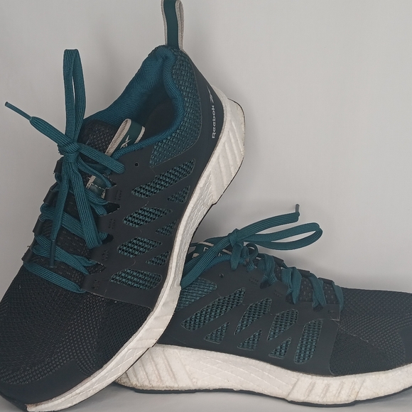 Reebox - Picture 5 of 12